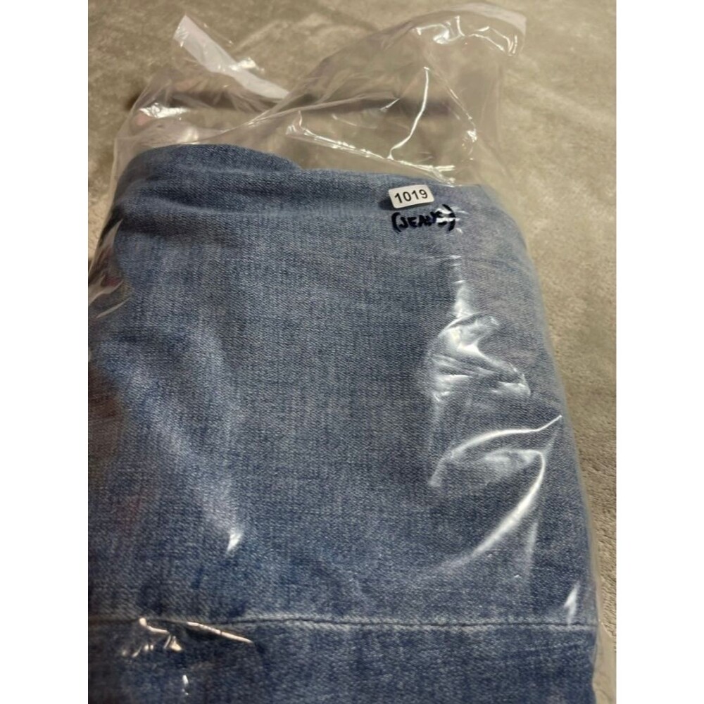 Oliver Logan Button Fly Straight Jeans Women Size 28 Light Wash Mid Rise - Picture 16 of 16